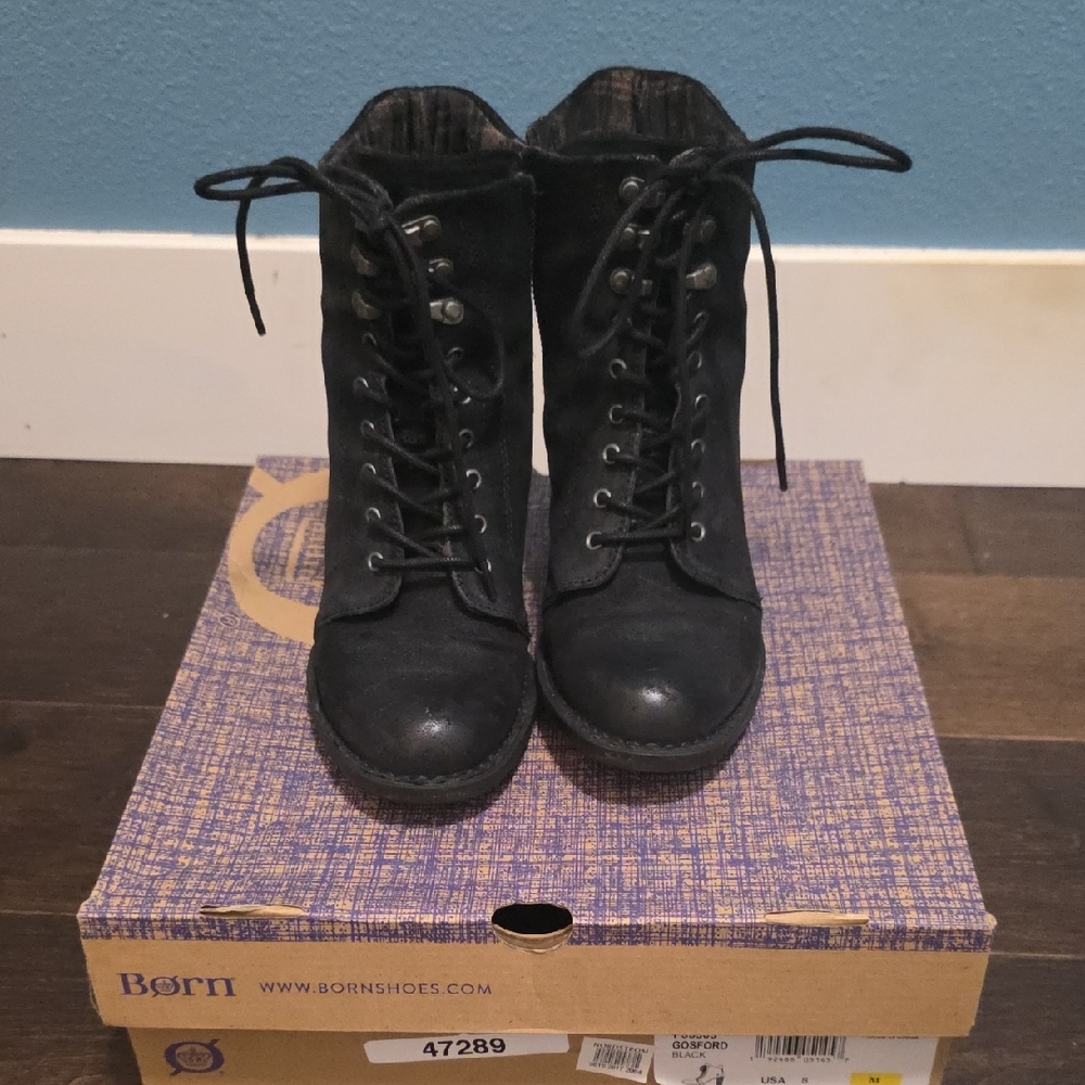 Born Women's Black Lace-Up Leather Boots